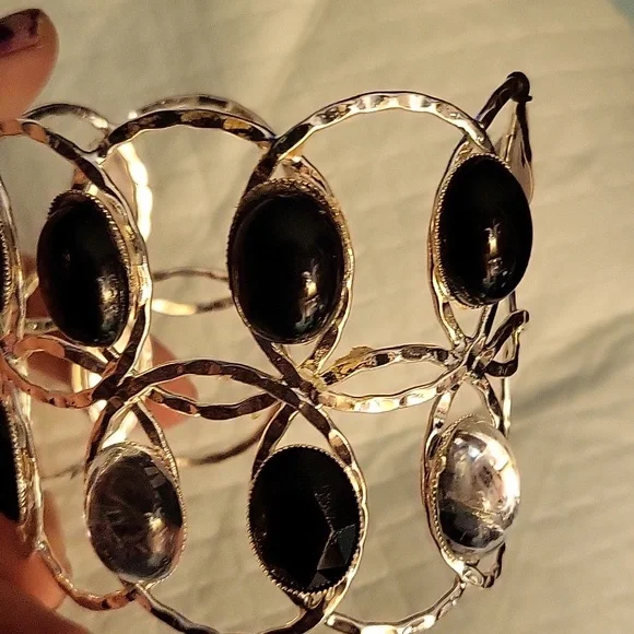 White House Black Market silver and Black Bracelet
Wore 1 x. - Picture 3 of 7